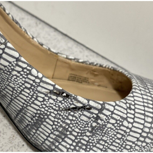 Banana Republic high heel pumps US size 9M white gray textured stilettos shoes - Picture 9 of 10